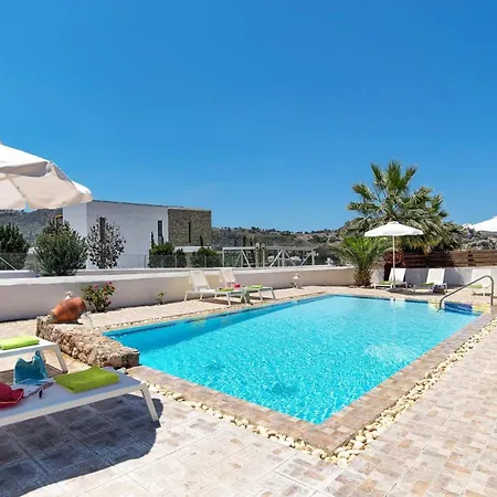 Alexia By Willa Pefki